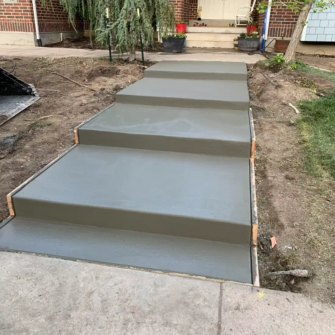 orem-utah-concrete-steps-sidewalk-contractor